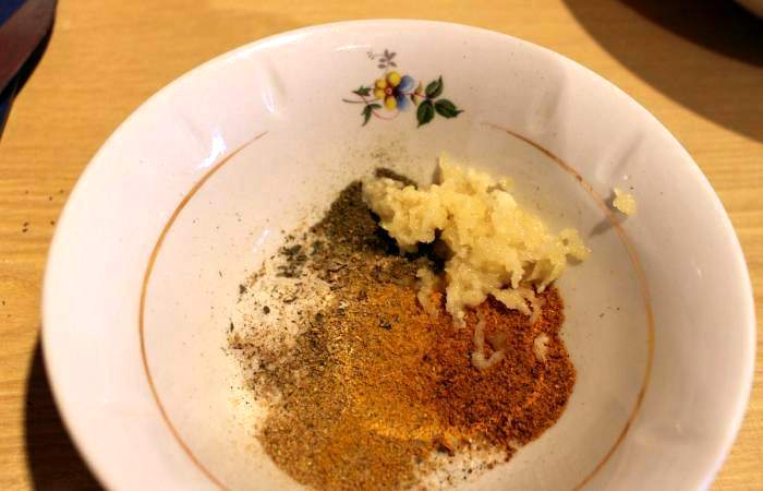 Рецепт Куриные бедра с макаронами в мультиварке шаг-2
